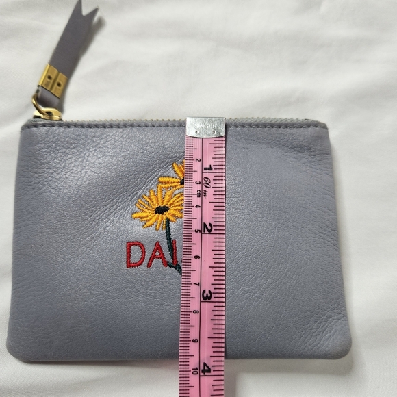 Madewell Daisy Embroidered Wristlet - Picture 5 of 8